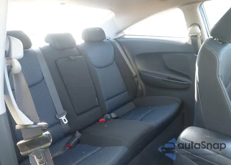 2013 Hyundai Elantra Gs z USA, uszkodzony, nr VIN KMHDH6AE8DU020000